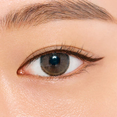 CLIO - Superproof Brush Liner 01